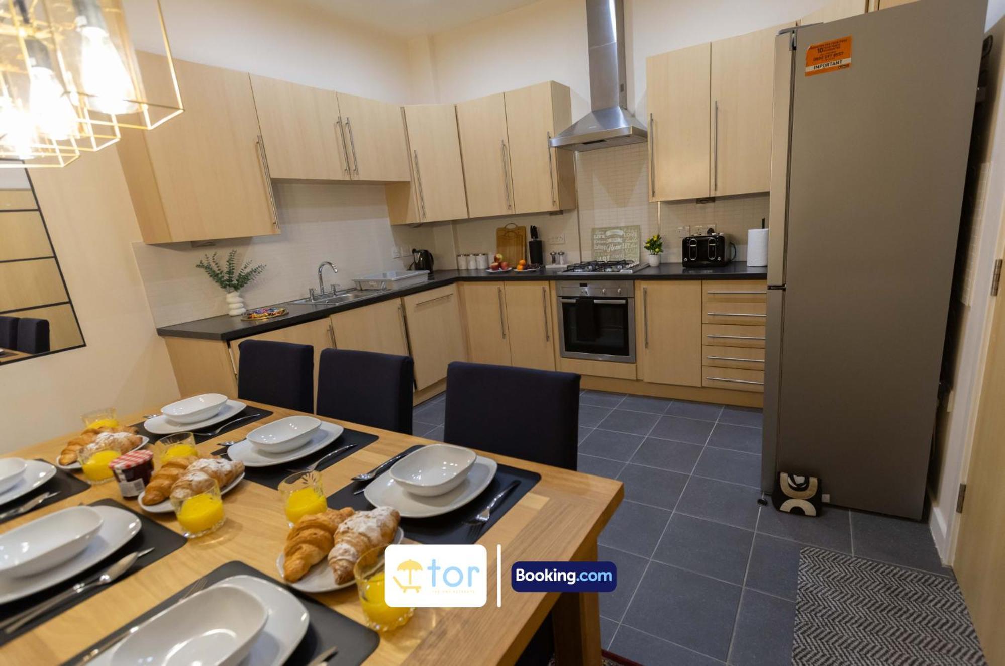 Apartment 2 Bedroom By The One Retreats Short Lets & Serviced Close To Gatwick Airport Horley