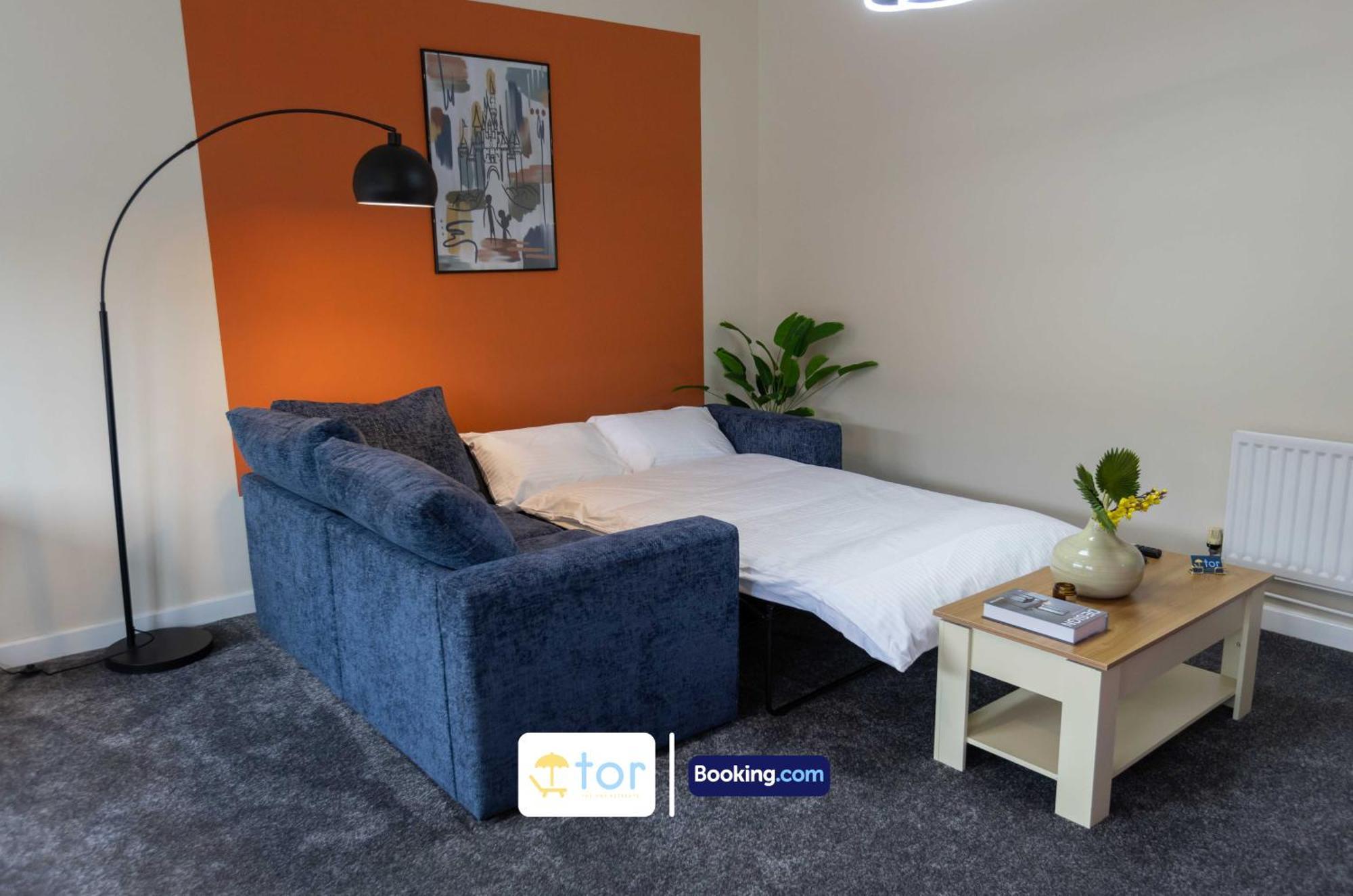 Apartment 2 Bedroom By The One Retreats Short Lets & Serviced Close To Gatwick Airport Horley