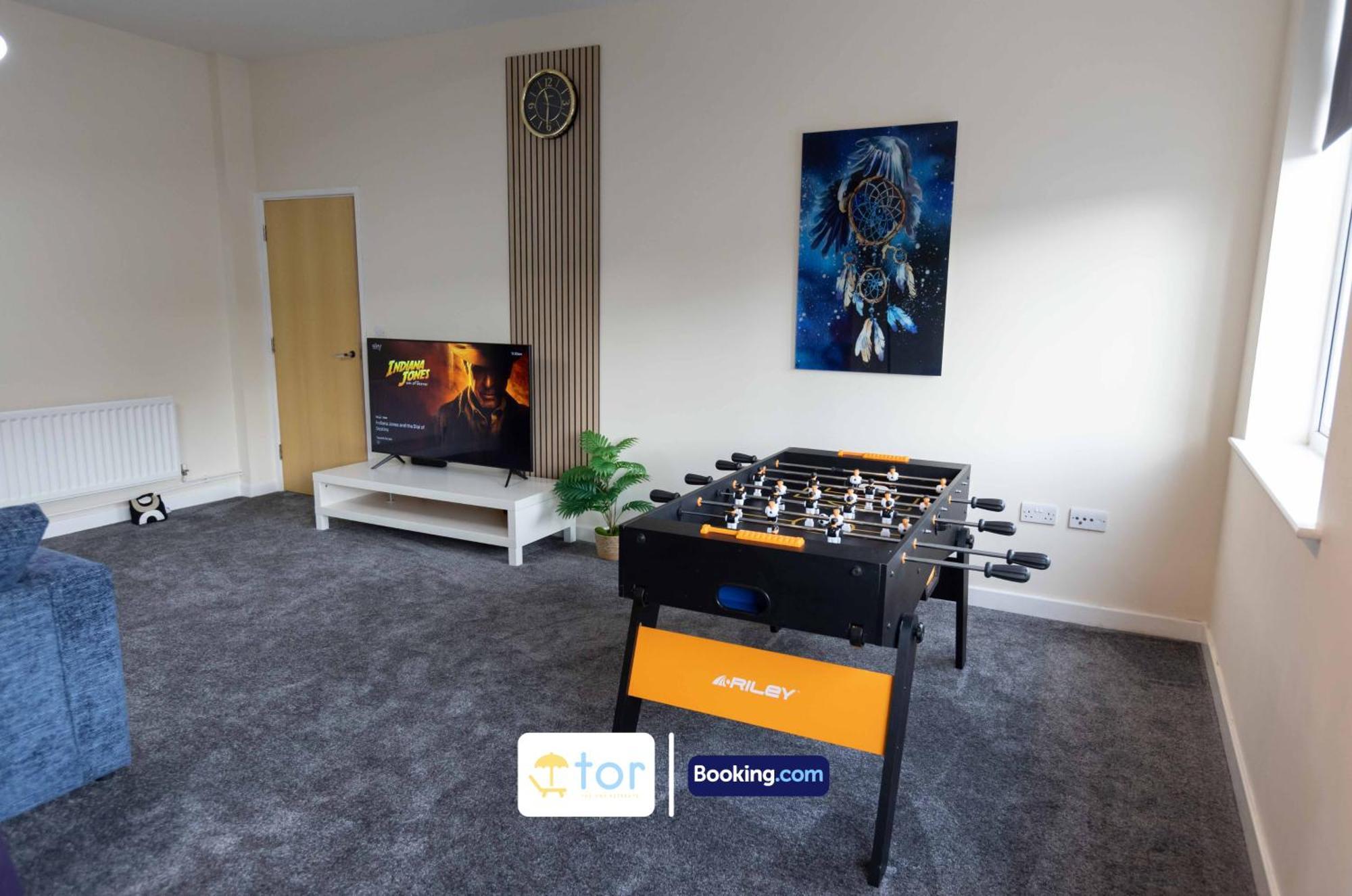 Apartment 2 Bedroom By The One Retreats Short Lets & Serviced Close To Gatwick Airport